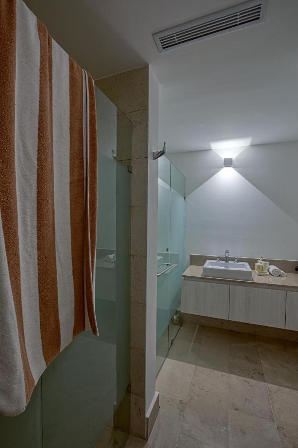 Astonishing Condo With Balcony In A Private Complex With Pool And Gym Playa del Carmen Exterior foto